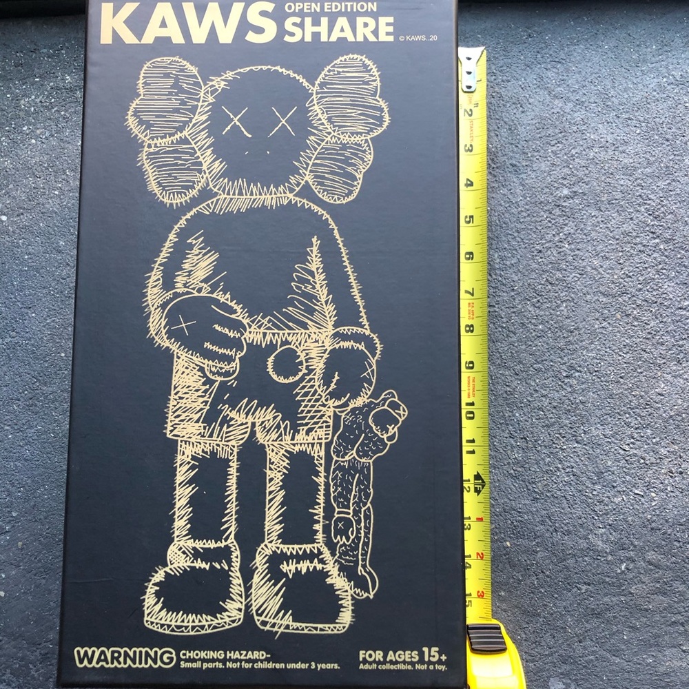 Kaws Share in black home decoration